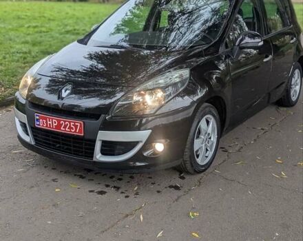 Рено Сценик 2010 в Ровно на Automoto.ua Черный Рено Сценик, объемом двигателя 1.6 л и пробегом 231 тыс. км за 7500 $, фото 12 на Automoto.ua