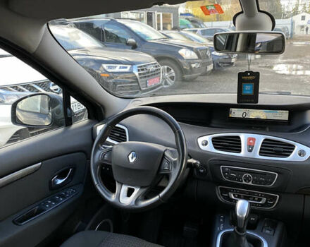 Чорний Рено Сценік, об'ємом двигуна 2 л та пробігом 227 тис. км за 7500 $, фото 9 на Automoto.ua