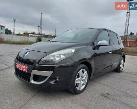 Рено Сценик 2010 в Мерефа на Automoto.ua Черный Рено Сценик, объемом двигателя 1.6 л и пробегом 189 тыс. км за 8100 $, фото 1 на Automoto.ua
