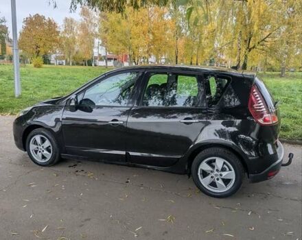 Рено Сценик 2010 в Ровно на Automoto.ua Черный Рено Сценик, объемом двигателя 1.6 л и пробегом 231 тыс. км за 7500 $, фото 8 на Automoto.ua