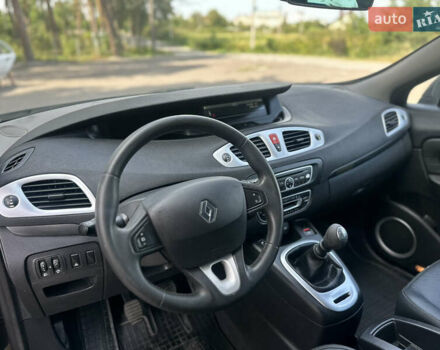 Черный Рено Сценик, объемом двигателя 1.6 л и пробегом 157 тыс. км за 8100 $, фото 40 на Automoto.ua