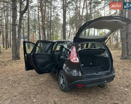 Черный Рено Сценик, объемом двигателя 1.5 л и пробегом 161 тыс. км за 7100 $, фото 14 на Automoto.ua