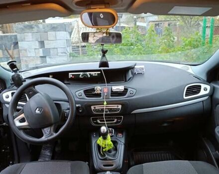 Черный Рено Сценик, объемом двигателя 1.4 л и пробегом 238 тыс. км за 7800 $, фото 2 на Automoto.ua