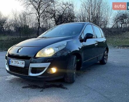 Рено Сценик 2010 в Ровно на Automoto.ua Черный Рено Сценик, объемом двигателя 1.9 л и пробегом 230 тыс. км за 7300 $, фото 4 на Automoto.ua