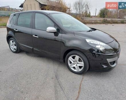 Рено Сценик 2010 в Мерефа на Automoto.ua Черный Рено Сценик, объемом двигателя 1.6 л и пробегом 189 тыс. км за 8100 $, фото 5 на Automoto.ua