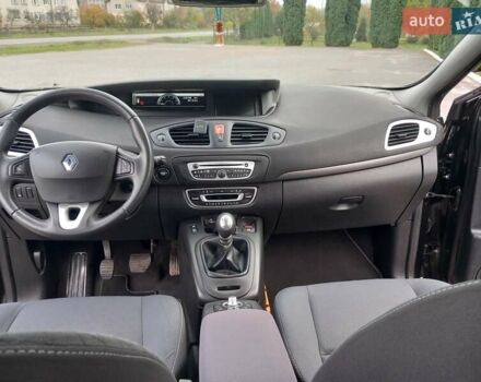 Рено Сценик 2010 в Дубно на Automoto.ua Черный Рено Сценик, объемом двигателя 1.5 л и пробегом 220 тыс. км за 6950 $, фото 32 на Automoto.ua