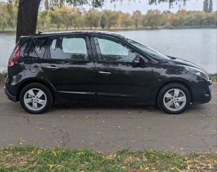 Рено Сценик 2010 в Ровно на Automoto.ua Черный Рено Сценик, объемом двигателя 1.6 л и пробегом 231 тыс. км за 7500 $, фото 9 на Automoto.ua