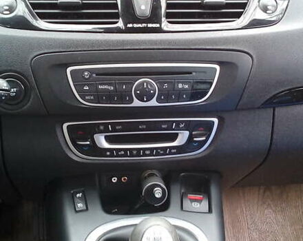 Рено Сценик 2011 в Новоднестровск на Automoto.ua Черный Рено Сценик, объемом двигателя 1.6 л и пробегом 161 тыс. км за 7300 $, фото 4 на Automoto.ua