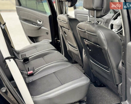 Чорний Рено Сценік, об'ємом двигуна 1.5 л та пробігом 231 тис. км за 7200 $, фото 15 на Automoto.ua