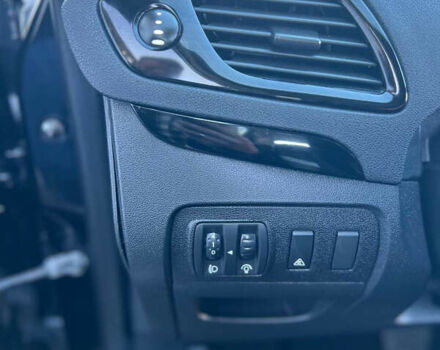 Черный Рено Сценик, объемом двигателя 1.5 л и пробегом 190 тыс. км за 8550 $, фото 43 на Automoto.ua