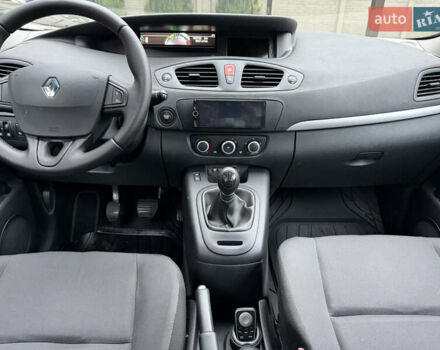 Чорний Рено Сценік, об'ємом двигуна 1.6 л та пробігом 179 тис. км за 6999 $, фото 22 на Automoto.ua