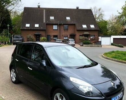 Чорний Рено Сценік, об'ємом двигуна 1.5 л та пробігом 180 тис. км за 7805 $, фото 1 на Automoto.ua