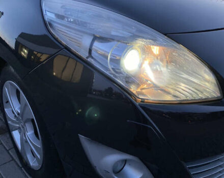 Черный Рено Сценик, объемом двигателя 1.9 л и пробегом 220 тыс. км за 7800 $, фото 12 на Automoto.ua