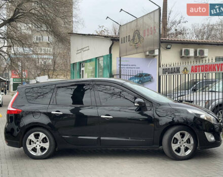 Черный Рено Сценик, объемом двигателя 1.6 л и пробегом 325 тыс. км за 8300 $, фото 1 на Automoto.ua