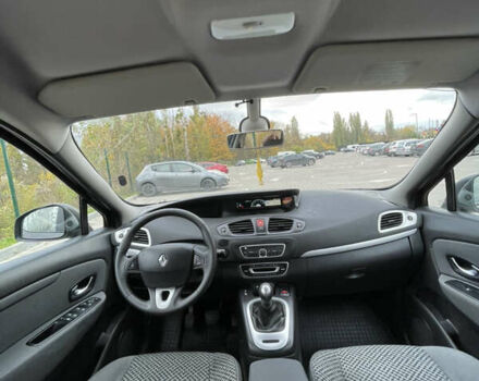 Рено Сценік 2011 у Луцьку на Automoto.ua Чорний Рено Сценік, об'ємом двигуна 1.5 л та пробігом 230 тис. км за 6950 $, фото 8 на Automoto.ua