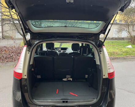 Чорний Рено Сценік, об'ємом двигуна 1.5 л та пробігом 279 тис. км за 7000 $, фото 3 на Automoto.ua