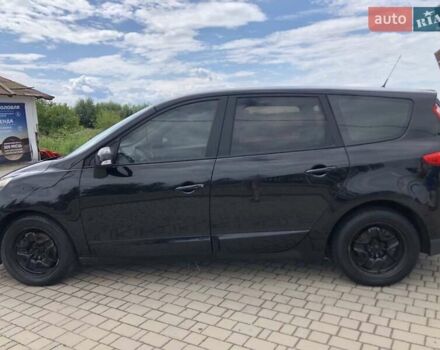 Рено Сценік 2011 у Коломые на Automoto.ua Чорний Рено Сценік, об'ємом двигуна 1.5 л та пробігом 158 тис. км за 5500 $, фото 1 на Automoto.ua