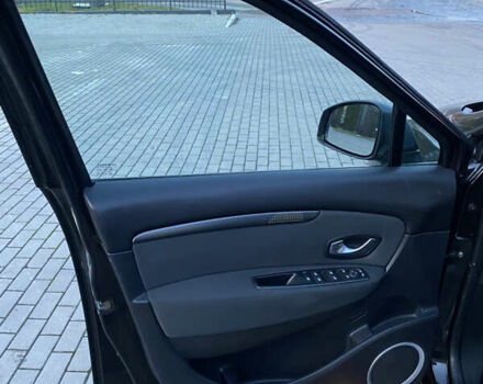 Черный Рено Сценик, объемом двигателя 1.9 л и пробегом 220 тыс. км за 7800 $, фото 25 на Automoto.ua