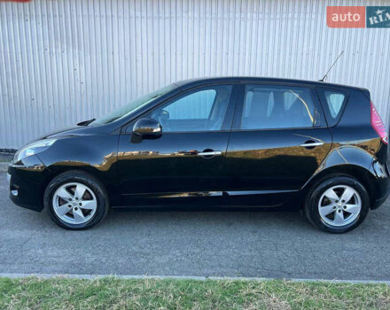 Черный Рено Сценик, объемом двигателя 1.5 л и пробегом 190 тыс. км за 8550 $, фото 17 на Automoto.ua