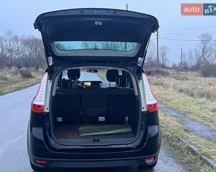 Черный Рено Сценик, объемом двигателя 1.5 л и пробегом 317 тыс. км за 5250 $, фото 10 на Automoto.ua