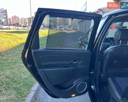 Черный Рено Сценик, объемом двигателя 1.5 л и пробегом 190 тыс. км за 8550 $, фото 32 на Automoto.ua