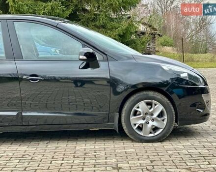 Черный Рено Сценик, объемом двигателя 1.5 л и пробегом 236 тыс. км за 7300 $, фото 7 на Automoto.ua