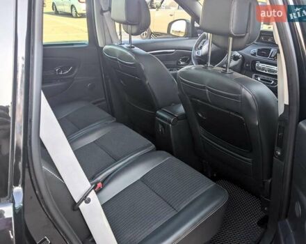 Черный Рено Сценик, объемом двигателя 1.6 л и пробегом 227 тыс. км за 9500 $, фото 9 на Automoto.ua