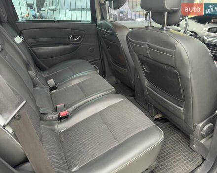Черный Рено Сценик, объемом двигателя 1.6 л и пробегом 325 тыс. км за 8300 $, фото 13 на Automoto.ua