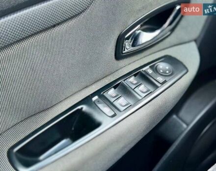 Черный Рено Сценик, объемом двигателя 1.5 л и пробегом 236 тыс. км за 7300 $, фото 30 на Automoto.ua