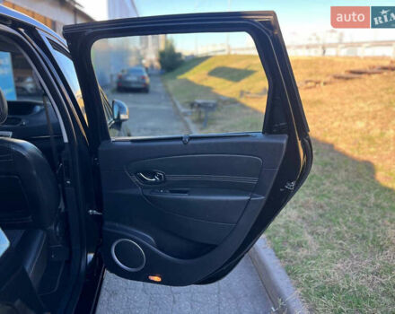 Черный Рено Сценик, объемом двигателя 1.5 л и пробегом 190 тыс. км за 8550 $, фото 27 на Automoto.ua