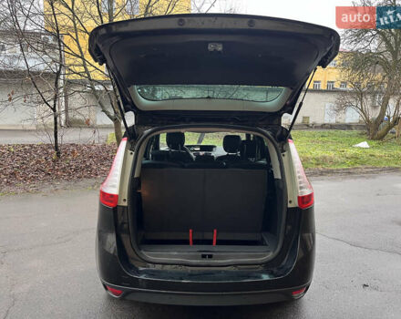 Чорний Рено Сценік, об'ємом двигуна 1.5 л та пробігом 279 тис. км за 7000 $, фото 6 на Automoto.ua