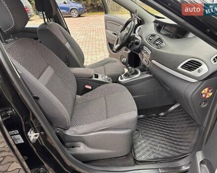 Черный Рено Сценик, объемом двигателя 1.5 л и пробегом 236 тыс. км за 7300 $, фото 26 на Automoto.ua