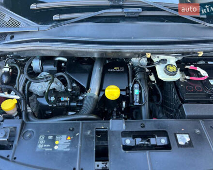 Черный Рено Сценик, объемом двигателя 1.5 л и пробегом 190 тыс. км за 8550 $, фото 41 на Automoto.ua