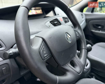 Чорний Рено Сценік, об'ємом двигуна 1.6 л та пробігом 179 тис. км за 6999 $, фото 19 на Automoto.ua