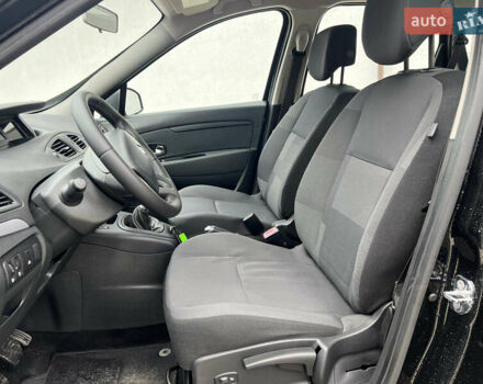 Рено Сценік 2012 у Вінниці на Automoto.ua Чорний Рено Сценік, об'ємом двигуна 1.6 л та пробігом 202 тис. км за 8700 $, фото 24 на Automoto.ua