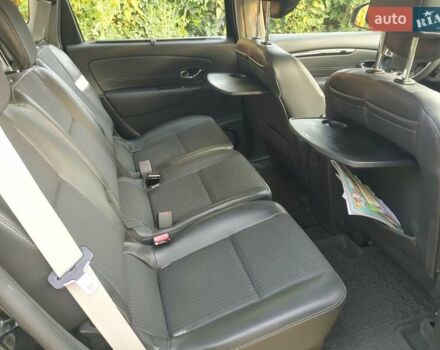 Чорний Рено Сценік, об'ємом двигуна 1.5 л та пробігом 299 тис. км за 7995 $, фото 19 на Automoto.ua