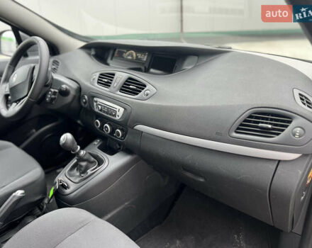 Рено Сценік 2012 у Вінниці на Automoto.ua Чорний Рено Сценік, об'ємом двигуна 1.6 л та пробігом 202 тис. км за 8700 $, фото 65 на Automoto.ua