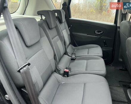 Черный Рено Сценик, объемом двигателя 1.6 л и пробегом 202 тыс. км за 8799 $, фото 48 на Automoto.ua