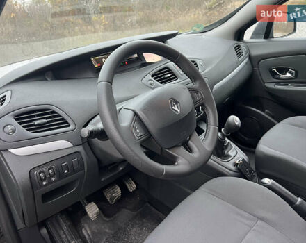 Черный Рено Сценик, объемом двигателя 1.6 л и пробегом 202 тыс. км за 8799 $, фото 27 на Automoto.ua