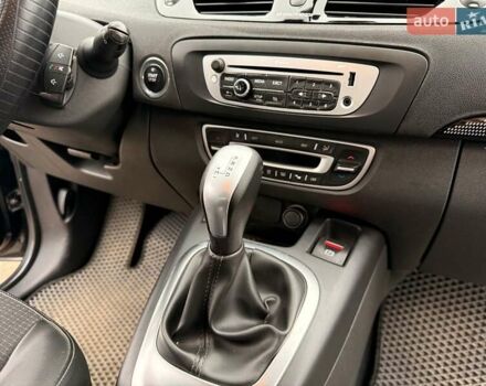 Черный Рено Сценик, объемом двигателя 1.5 л и пробегом 264 тыс. км за 8100 $, фото 16 на Automoto.ua