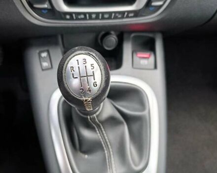 Черный Рено Сценик, объемом двигателя 1.6 л и пробегом 168 тыс. км за 9100 $, фото 39 на Automoto.ua