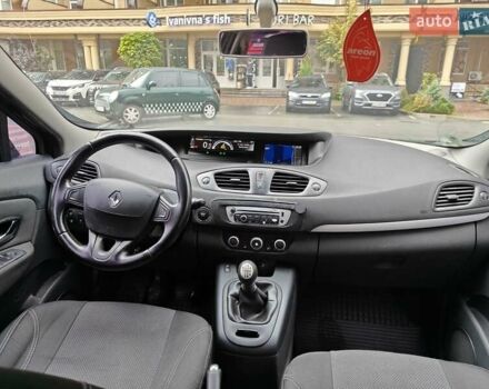 Рено Сценик 2012 в Киеве на Automoto.ua Черный Рено Сценик, объемом двигателя 1.6 л и пробегом 192 тыс. км за 6300 $, фото 3 на Automoto.ua