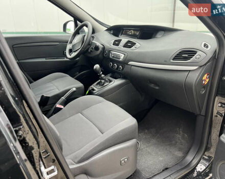 Рено Сценік 2012 у Вінниці на Automoto.ua Чорний Рено Сценік, об'ємом двигуна 1.6 л та пробігом 202 тис. км за 8700 $, фото 61 на Automoto.ua