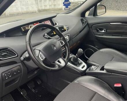 Черный Рено Сценик, объемом двигателя 1.5 л и пробегом 242 тыс. км за 7800 $, фото 11 на Automoto.ua