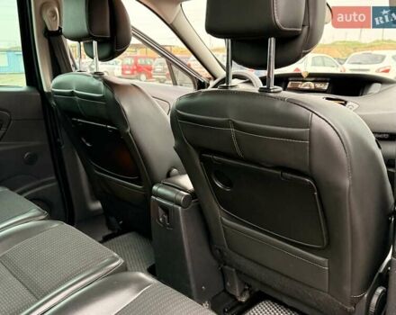 Черный Рено Сценик, объемом двигателя 1.5 л и пробегом 264 тыс. км за 8100 $, фото 14 на Automoto.ua