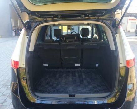 Черный Рено Сценик, объемом двигателя 1.5 л и пробегом 254 тыс. км за 8500 $, фото 5 на Automoto.ua