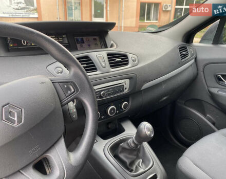 Черный Рено Сценик, объемом двигателя 1.6 л и пробегом 180 тыс. км за 7700 $, фото 10 на Automoto.ua