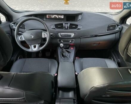 Черный Рено Сценик, объемом двигателя 1.5 л и пробегом 214 тыс. км за 8700 $, фото 33 на Automoto.ua