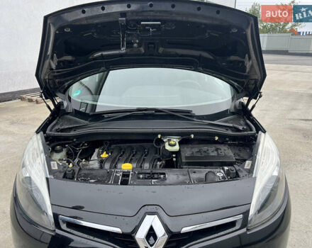 Рено Сценік 2012 у Вінниці на Automoto.ua Чорний Рено Сценік, об'ємом двигуна 1.6 л та пробігом 202 тис. км за 8700 $, фото 74 на Automoto.ua