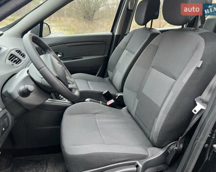 Черный Рено Сценик, объемом двигателя 1.6 л и пробегом 202 тыс. км за 8799 $, фото 24 на Automoto.ua